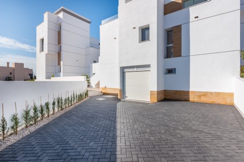 Продажа виллы в Сьюдад Кесада, Аликанте, Испания 4 спальни, 396м2 №123633 - фото 20