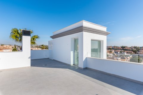 Продажа виллы в Сьюдад Кесада, Аликанте, Испания 4 спальни, 396м2 №123633 - фото 22