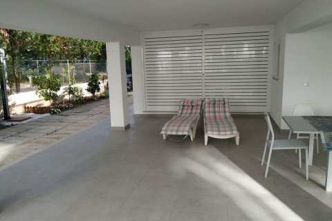Villa en alquiler Platja De Muro, Mallorca, España 3 dormitorios, 150 m2 No. 130968 - foto 2