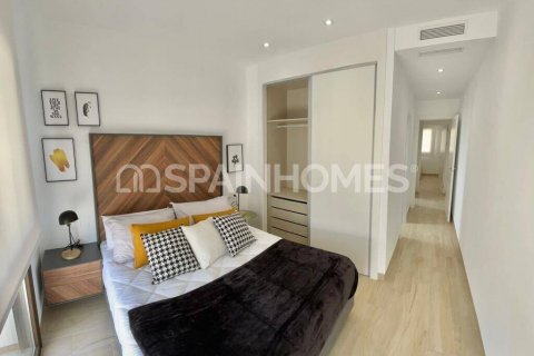 Продажа квартиры в Финестрат, Аликанте, Испания 2 спальни, 80м2 №122210 - фото 13