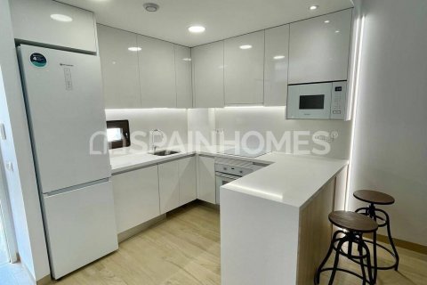 Продажа квартиры в Финестрат, Аликанте, Испания 2 спальни, 80м2 №122210 - фото 9