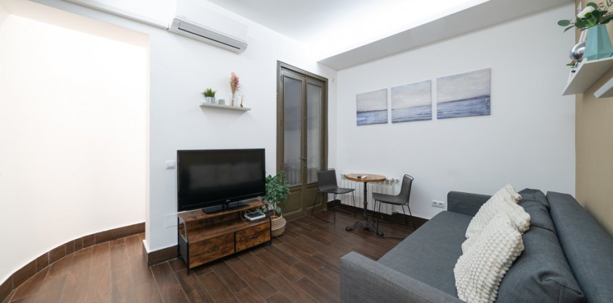 Квартира в Мадрид, Испания 2 спальни, 61м2 №122214