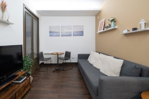 Продажа квартиры в Мадрид, Испания 2 спальни, 61м2 №122214 - фото 2