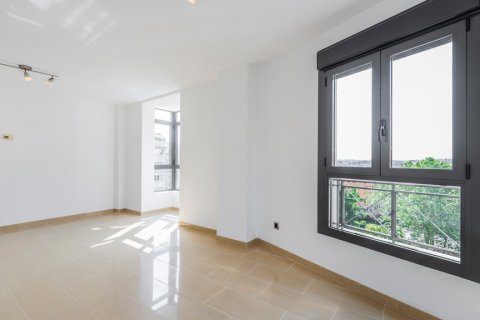 Продажа квартиры в Мадрид, Испания 2 спальни, 105м2 №122215 - фото 4