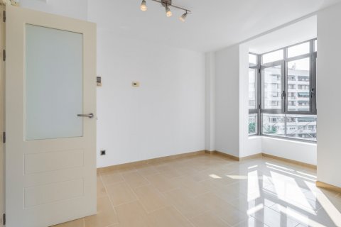Продажа квартиры в Мадрид, Испания 2 спальни, 105м2 №122215 - фото 9