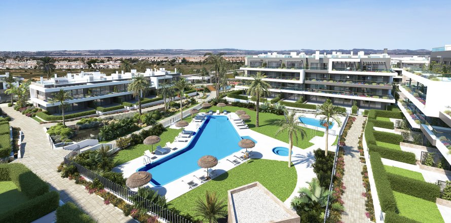 Apartment in Torrevieja, Alicante, Spain 2 bedrooms, 92 sq.m. No. 123361