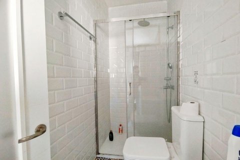 Apartment for sale Madrid, Spain 5 bedrooms, 158 sq.m. No. 128988 - photo 27