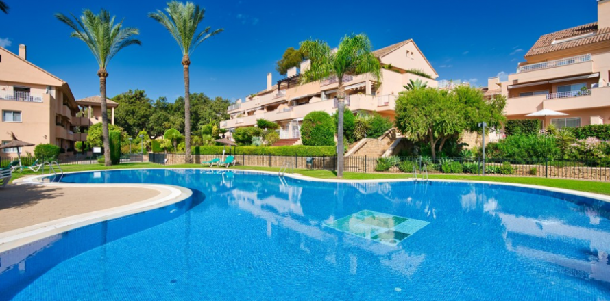 Duplex Marbella, Malaga, Spain 2 bedrooms, 137 sq.m. No. 128990