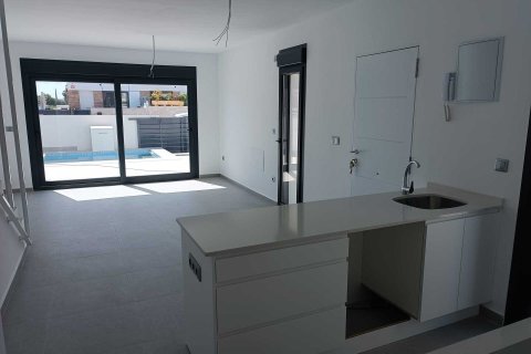 Villa en venta Daya Nueva, Alicante, España 3 dormitorios, 96 m2 No. 122860 - foto 11