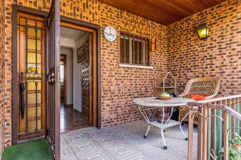 Villa for rent Pozuelo de Alarcon, Madrid, Spain 4 bedrooms, 228 sq.m. No. 129952 - photo 2