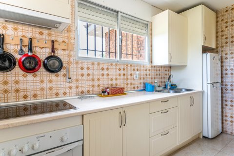 Villa for rent Pozuelo de Alarcon, Madrid, Spain 4 bedrooms, 228 sq.m. No. 129952 - photo 7
