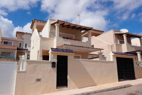 Villa pārdošanā San Miguel de Salinas, Alicante, Spānijā 3 istabas, 130 m2 Nr. 128361 - attēls 1