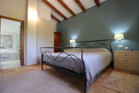 Finca myytävänä Catral, Alicante, Espanja, 7 makuuhuonetta, 396 m2 No. 125813 - kuva 11