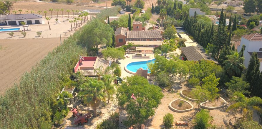 Finca Catral, Alicante, Espanja 7 makuuhuonetta, 396 m2 No. 125813