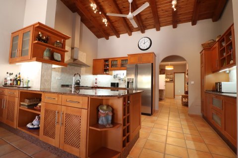 Finca myytävänä Catral, Alicante, Espanja, 7 makuuhuonetta, 396 m2 No. 125813 - kuva 6