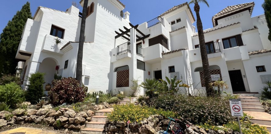 Māja San Pedro Alcantara, Malaga, Spānijā 3 istabas, 165 m2 Nr. 127557