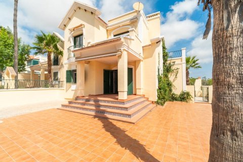 Villa till salu i Villamartin, Alicante, Spanien 3 sovrum, 125 kvm. Nr. 131850 - foto 4