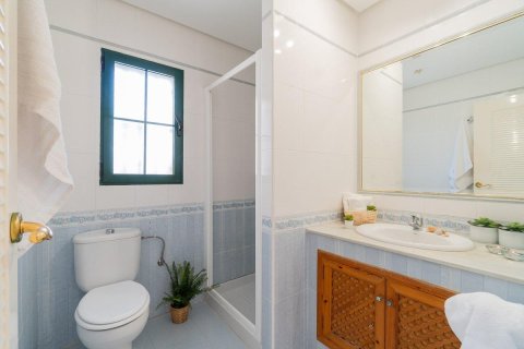 Villa till salu i Villamartin, Alicante, Spanien 3 sovrum, 125 kvm. Nr. 131850 - foto 12