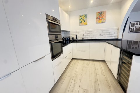 Villa for sale Villamartin, Alicante, Spain 2 bedrooms, 70 sq.m. No. 131853 - photo 9