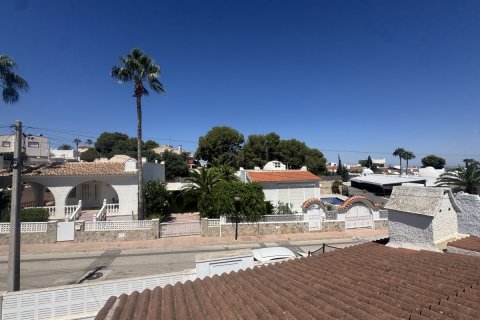 Villa till salu i Villamartin, Alicante, Spanien 2 sovrum, 70 kvm. Nr. 131853 - foto 26