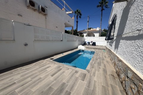 Villa till salu i Villamartin, Alicante, Spanien 2 sovrum, 70 kvm. Nr. 131853 - foto 22