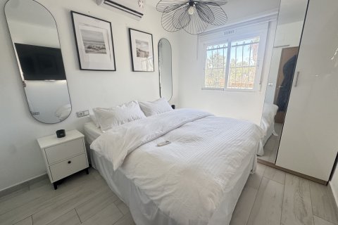 Villa for sale Villamartin, Alicante, Spain 2 bedrooms, 70 sq.m. No. 131853 - photo 11