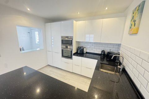 Villa for sale Villamartin, Alicante, Spain 2 bedrooms, 70 sq.m. No. 131853 - photo 8