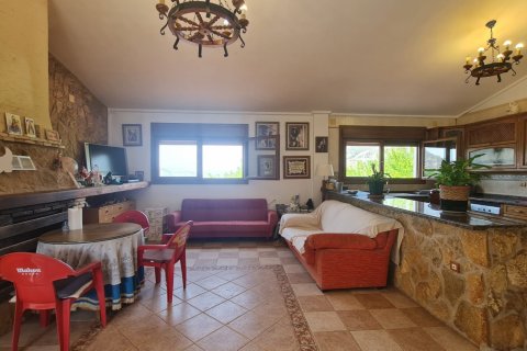 Villa for sale Petrer, Alicante, Spain 4 bedrooms, 700 sq.m. No. 131854 - photo 8