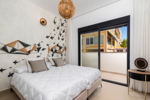 Продажа квартиры в Сьюдад Кесада, Аликанте, Испания 2 спальни, 205м2 №123130 - фото 18