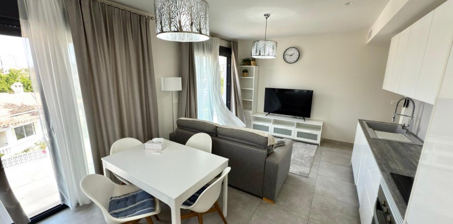 Dzīvoklis El Campello, Alicante, Spānijā 97 m2 Nr. 130645