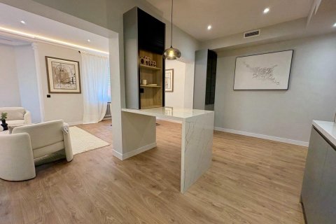 Dzīvoklis pārdošanā Madrid, Spānijā 2 istabas, 111 m2 Nr. 130648 - attēls 7