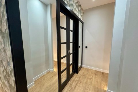 Dzīvoklis pārdošanā Madrid, Spānijā 2 istabas, 111 m2 Nr. 130648 - attēls 19