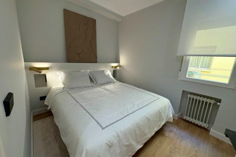 Dzīvoklis pārdošanā Madrid, Spānijā 2 istabas, 111 m2 Nr. 130648 - attēls 8