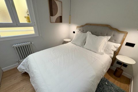 Dzīvoklis pārdošanā Madrid, Spānijā 2 istabas, 111 m2 Nr. 130648 - attēls 15