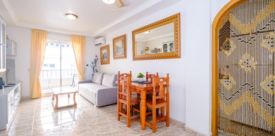 Dzīvoklis Torrevieja, Alicante, Spānijā 1 istaba, 70 m2 Nr. 130649