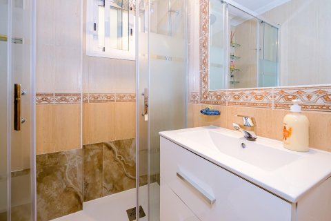 Dzīvoklis īrēšanai Torrevieja, Alicante, Spānijā 1 istaba, 70 m2 Nr. 130649 - attēls 24