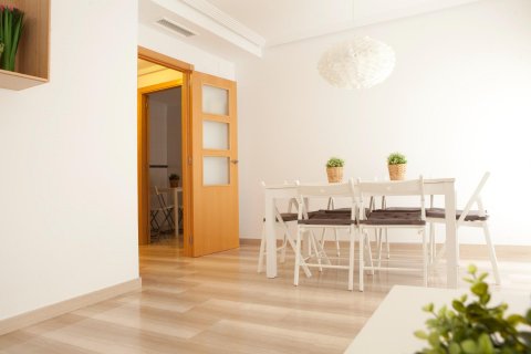 Apartamento en venta Santa Pola, Alicante, España 4 dormitorios, 127 m2 No. 130647 - foto 2