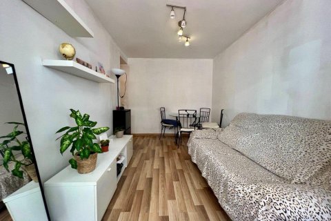 Apartment for sale Madrid, Spain 2 bedrooms, 55 sq.m. No. 130650 - photo 2