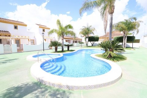 Townhouse for sale Torre de la Horadada, Alicante, Spain 2 bedrooms, 70 sq.m. No. 128928 - photo 2