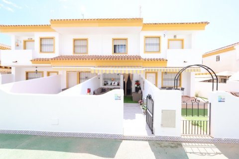 Townhouse for sale Torre de la Horadada, Alicante, Spain 2 bedrooms, 70 sq.m. No. 128928 - photo 1
