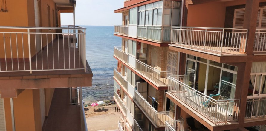 Dzīvoklis Torrevieja, Alicante, Spānijā 3 istabas, 108 m2 Nr. 128927