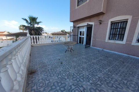 Huvila myytävänä Ciudad Quesada, Alicante, Espanja, 5 makuuhuonetta, 400 m2 No. 128930 - kuva 4