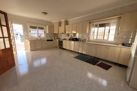 Huvila myytävänä Ciudad Quesada, Alicante, Espanja, 5 makuuhuonetta, 400 m2 No. 128930 - kuva 8