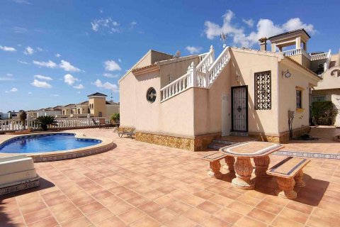 Villa till salu Guardamar del Segura, Alicante, Spanien 3 sovrum, 106 kvm. Nr. 125885 - foto 5
