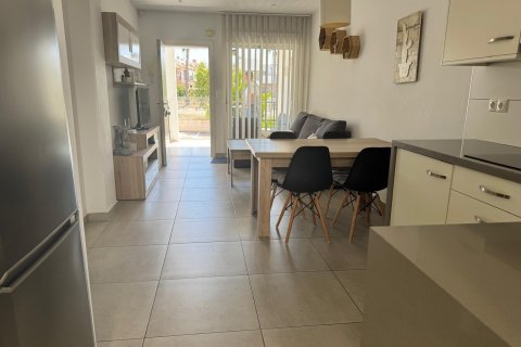 Bungalow en venta Torrevieja, Alicante, España 2 dormitorios, 68 m2 No. 125882 - foto 2