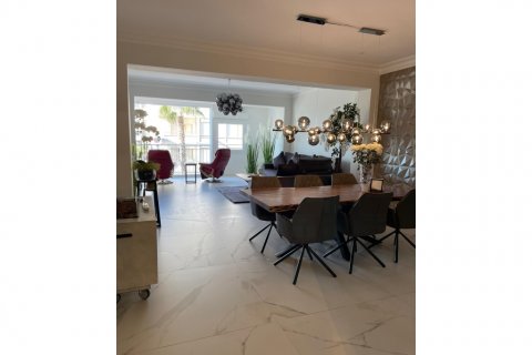 Apartment for sale Torrevieja, Alicante, Spain 2 bedrooms,  No. 125728 - photo 1