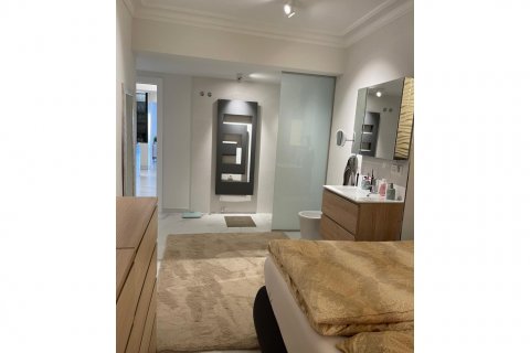 Apartment for sale Torrevieja, Alicante, Spain 2 bedrooms,  No. 125728 - photo 9