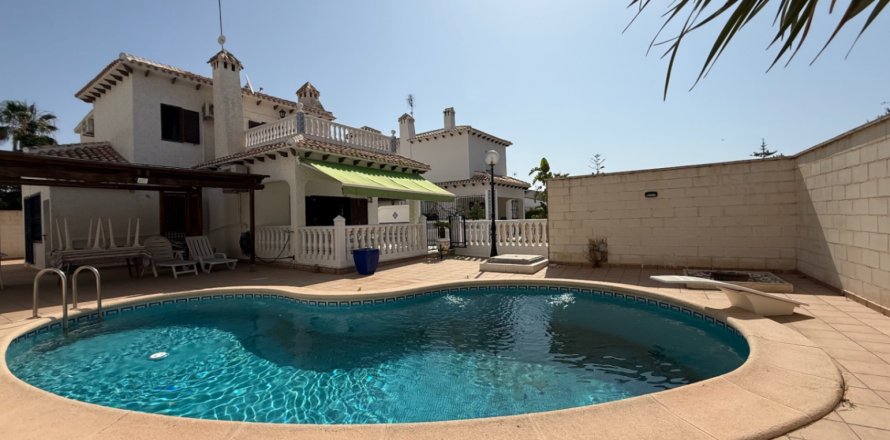 Villa Alicante, Spanien 4 Schlafzimmer, 154 m2 Nr. 125725