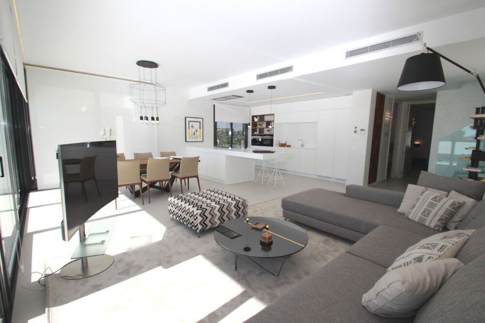 Huvila San Miguel de Salinas, Alicante, Espanja 4 makuuhuonetta, 135 m2 No. 132301