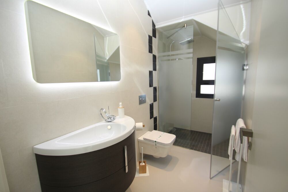 Huvila San Miguel de Salinas, Alicante, Espanja 4 makuuhuonetta, 135 m2 No. 132301